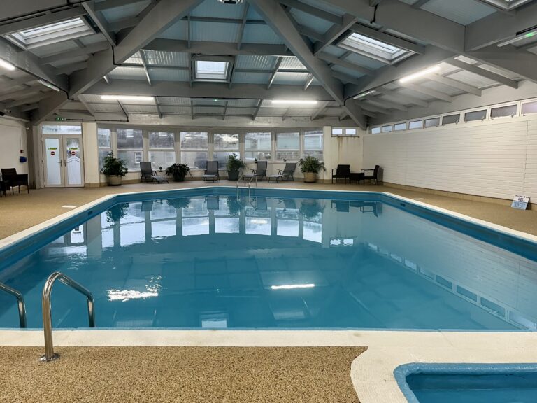 Whitsand-Holiday-Village-Torpoint-Indoor-Swimming-pool