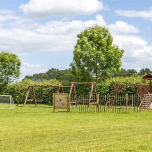 Camping-pitches-Market-Rasen-Lincolnshire-Lanes-with-Outdoor-Play Area